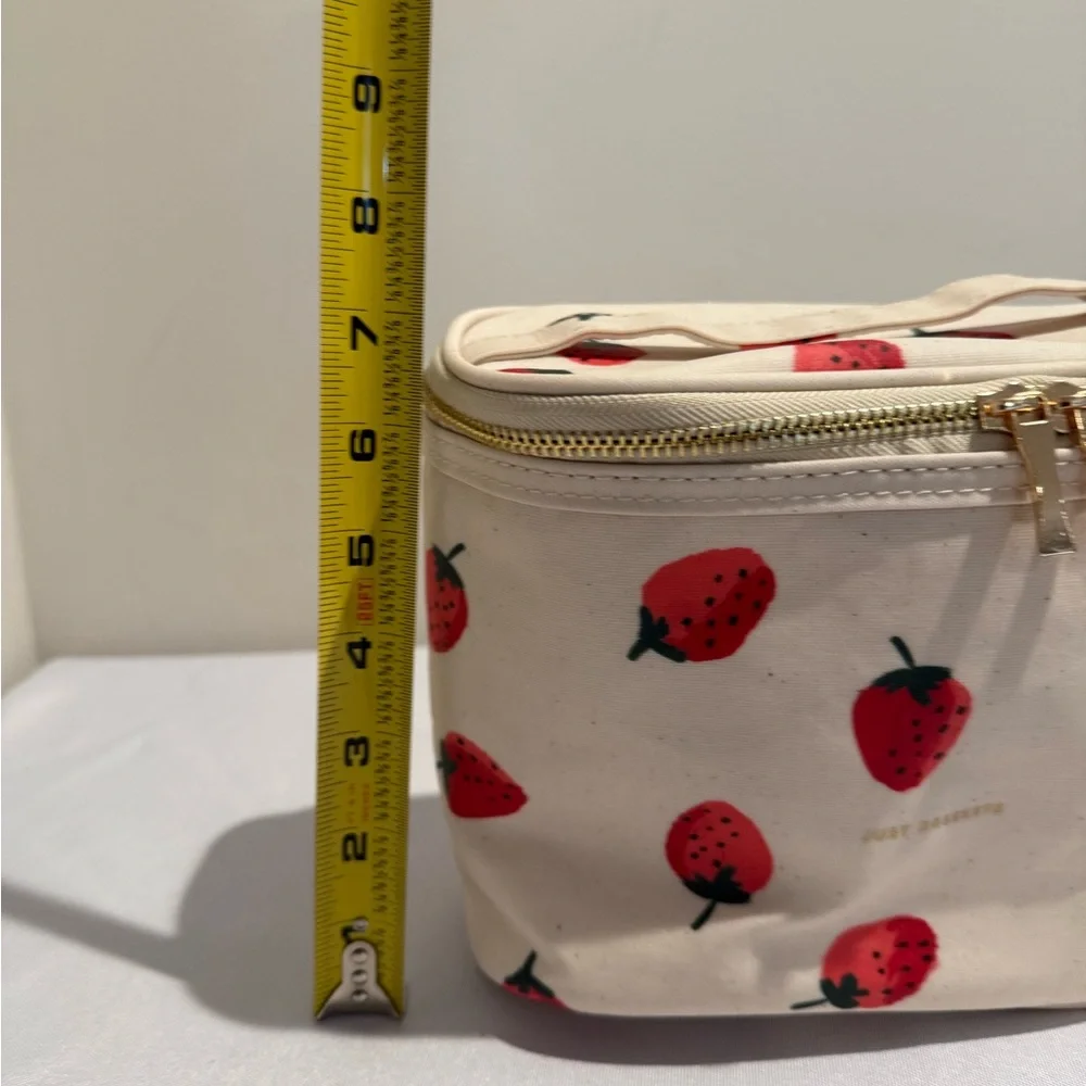 Kate Spade “Just Desserts” Canvas Insulated Lunch Tote Thermal Bag Strawberry - Picture 8 of 9